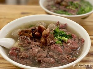 Jingguo Guo · Beef Rice Dumplings