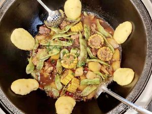 Northeast Iron Pot Stew (Gankeng Hakka Town Branch)