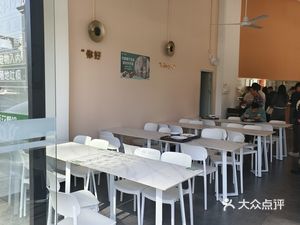 Hua Hua Catering (Huatong Building Store)