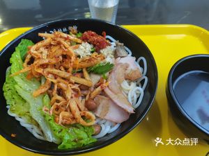 Bamboo Stick Guilin Rice Noodles & Luosifen (Longgang Shang Liliang International Jewelry Park Store)
