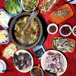 Weiji Turtle Chicken Beef Stew (Ganpeng Branch)