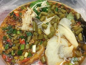 Yiwei Spicy Hot Pot (Pingji Avenue Branch)