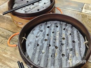 Hangzhou Steamed Buns (Zhejiang Province)