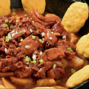 乡村家人铁锅炖(民治店)