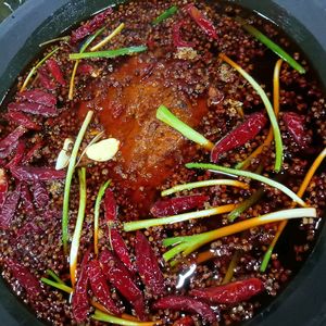 Yaowa Old Hot Pot (Jingji Baina Branch)