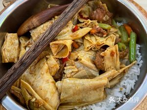 Aunt Huang's Super Wooden Bucket Rice (Tangtou Branch)
