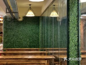 Xiangwei Chu · Wooden Bucket Rice Specialties