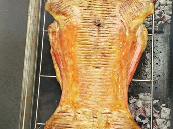 Fu Yuan Whole Roasted Lamb