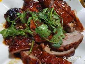 Huazhou Fragrant Oil Chicken Restaurant