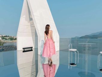 Slow Cafe by the Sea with Ocean View