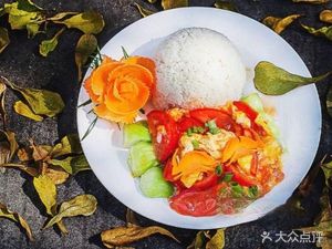 Pengyuan Wooden Bucket Rice Restaurant