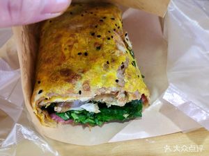 Xiao Lu Crepe (Fengsheng Town Commercial Pedestrian Street Store)