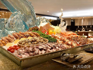 Wuzhou Hotel · Zijingge Buffet Western Restaurant · Back Courtyard View