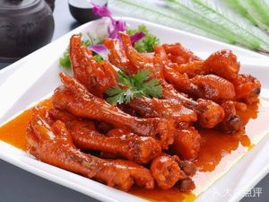 Fang Jian Ke Jiang Bao Zhu Shou (Longjing Village Store)