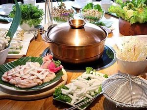 Fuyaxuan Hainan Coconut Chicken