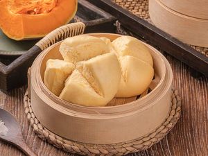 Sanjin Soup Dumplings (Gangtie Longsheng)