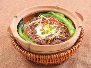 Hakka Flavor Stone-Milled Steamed Rice Rolls