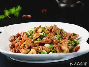 Yi Pin Xiang Wooden Bucket Rice (Zhiwu Yuan Road Branch)