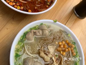 Chen Pangge Pig Intestine Noodles (Zhongpeng Garden A Zone Branch)