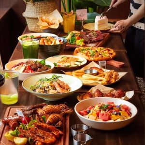 Little Woods Restaurant