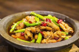 Jingyu Xuan Chinese Restaurant · Stone Pot Fish (China Town Branch)