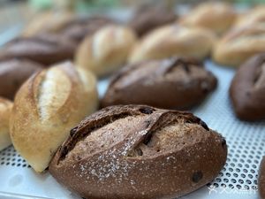 Pu Pain Simple Bread & Sandwich