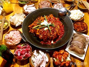 Chongqing Guanyinpo Hot Pot (Dongpo Community Store)