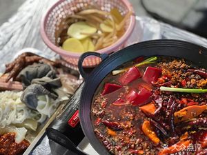 Dongmen San Cao Street Hot Pot