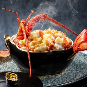 Wenjiang Holiday Inn Hotel · Cai Fenglou Chinese Restaurant