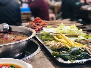 Luo Ji串串 (Qunxue Road Branch)