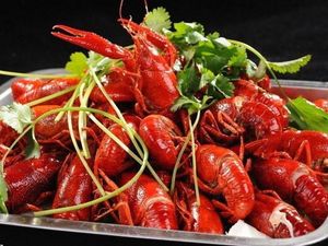 Wanzhou Fish BBQ & Dry Pot Lobster Restaurant (Fumin New Residence Branch)