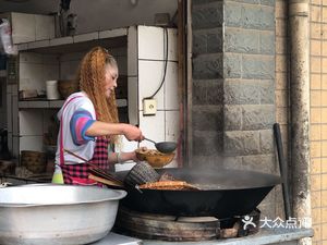 Xiao Rong Intestine Noodles (Ganquan Mingju Branch)