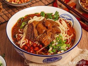 Sichuan-Shu Specialties Beef Noodles (Huangjia Store)
