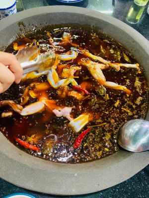 Shang Yu Qiao Stone Pot Spicy Fish