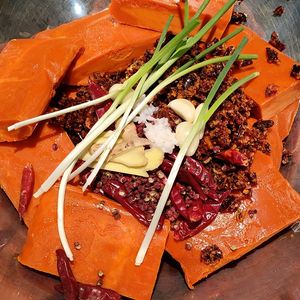 Yu Shan Shu Duck Intestine Street-style Hot Pot (Airport Branch)