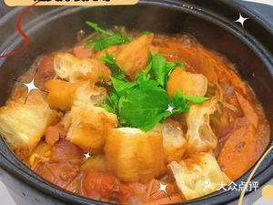 Song's Chongqing Chicken Pot (Longhu Longyuetai Le Street Branch)