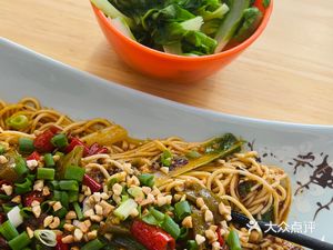 Mr. Yin's Private Recipe Noodles & Rice Bowls (Longhu Longyuetai Le Street Store)