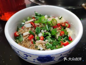 Xiong Wa Lao Hao Pin Wei Niu Za Huo Guo