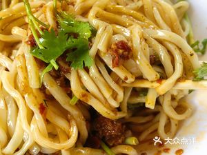Qiutong One Bowl Seafood Noodles (Nanyang Apartment Store)
