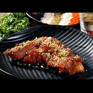 Veteran Roasted Pig Trotters