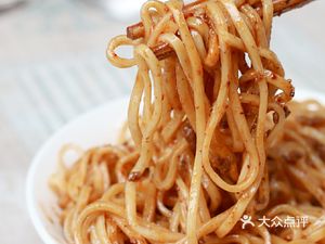Yue Si Niang Old Noodle House (Sichuan Normal University Lion Mountain Campus Guiyuan Branch)