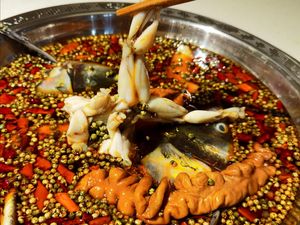 Chuan Yu Fang · Old Jar Sour Fish and Frog Hot Pot (Dafeng Store)