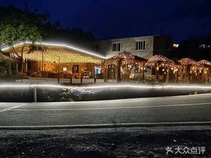 Half Mountain柴房柴火鸡 (Jintangshan Store)