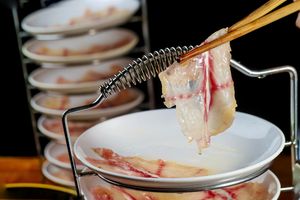 Longji Ban Yu Zhuang (Dujiangyan Avenue Flagship Store)