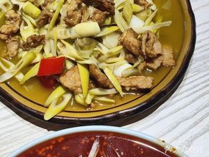 Hou Family Restaurant