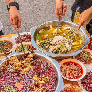 Fu Huang Pig Intestine Fish (Kuanzhai Alley Store)