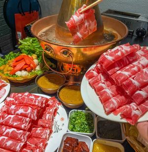 Jingpin Xian Laobei Shuan Yangrou (Hongqiao Store)