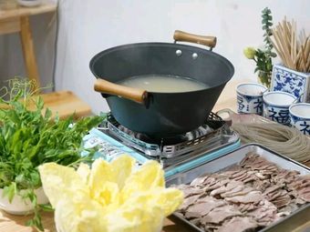 花间食味·天山野蘑菇羊肉汤·粉面馆