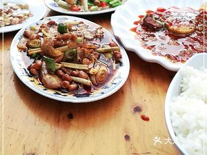 Old Brand Huang Chef Restaurant