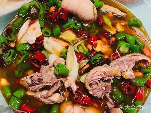 Luo Ji Ya'an Special Green Pepper Chicken and Chicken Stick (Yanshan Road Second Section Store)